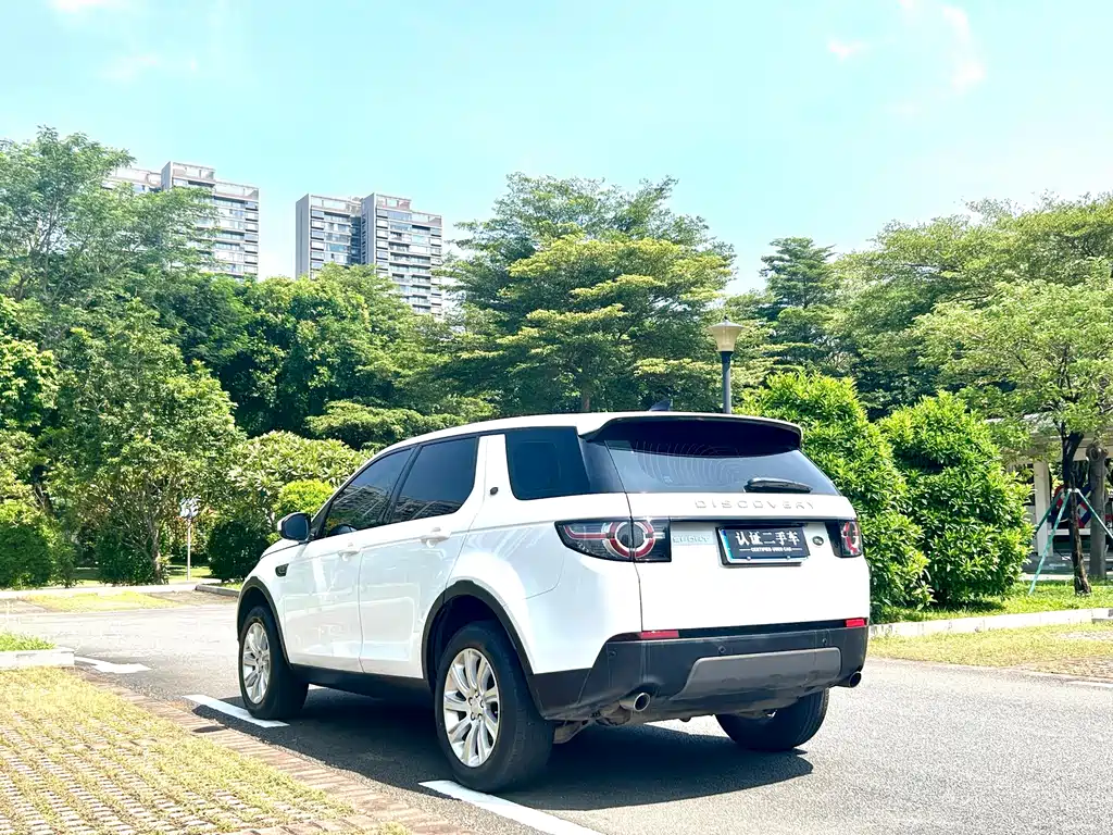Land Rover Discovery Sport — миниатюра 6