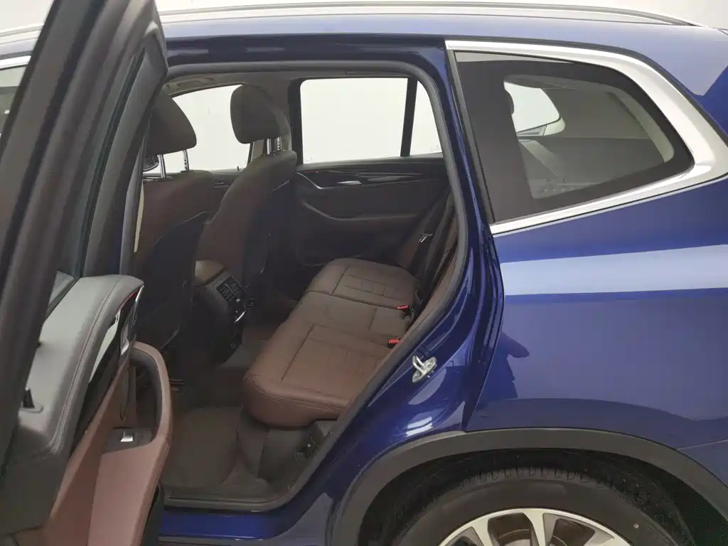 BMW X3 — миниатюра 15