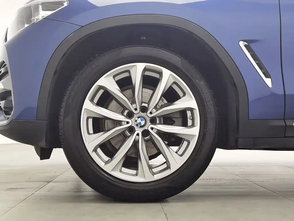 BMW X3 — миниатюра 17