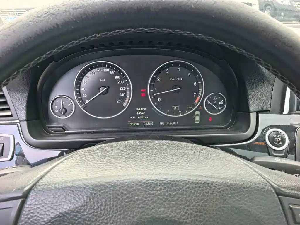 BMW 5 Series — миниатюра 11