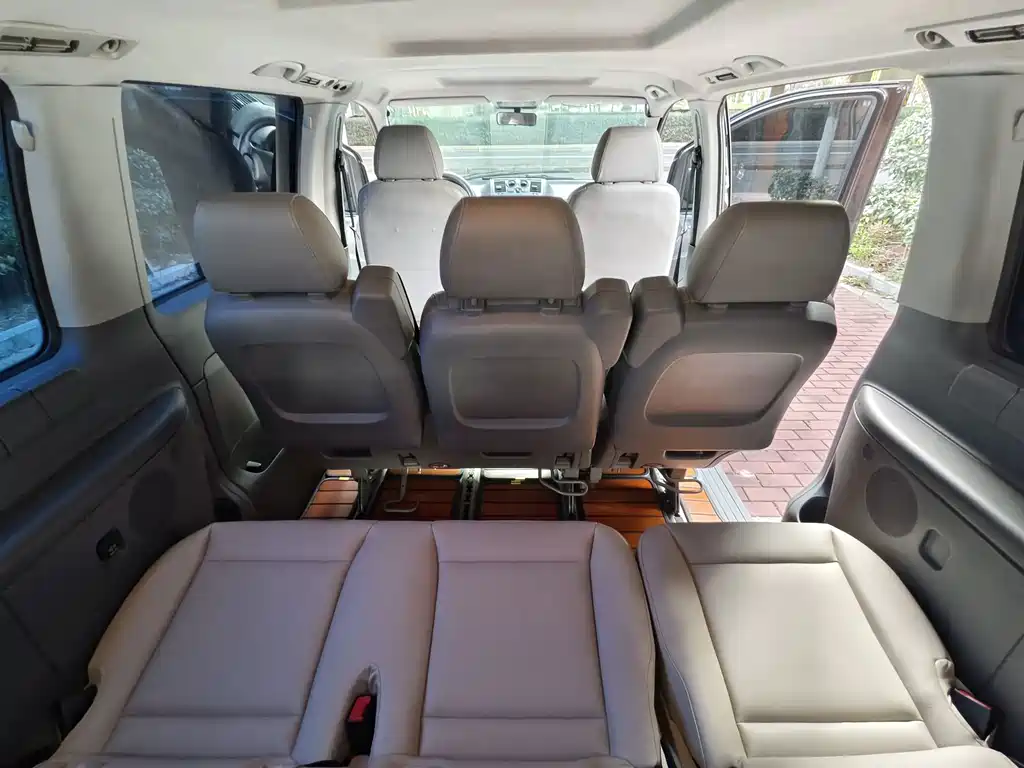 Mercedes-Benz Vito — миниатюра 11