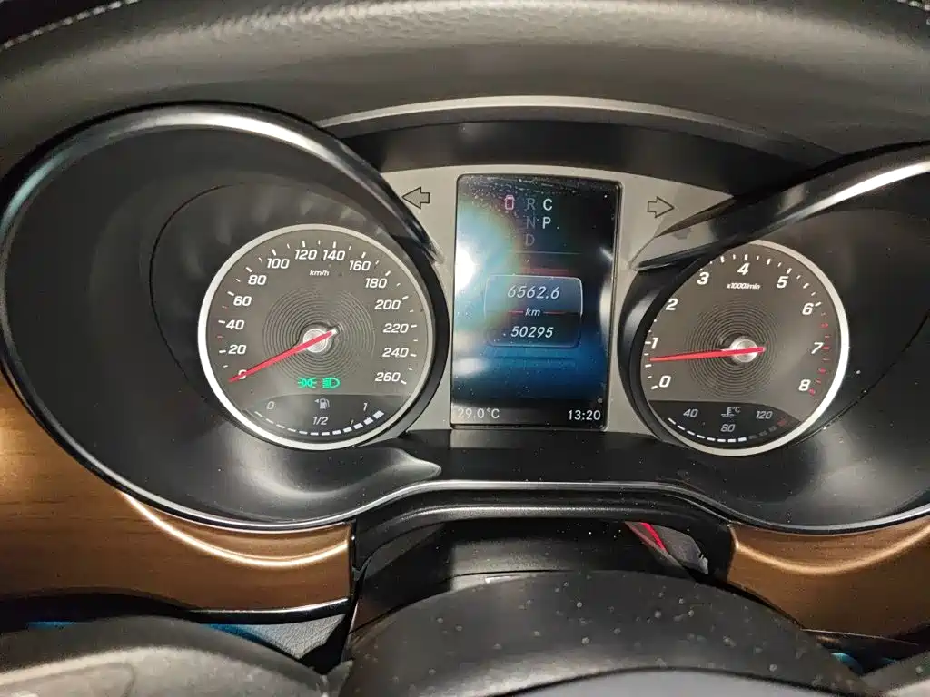 Mercedes-Benz V-Class — миниатюра 8