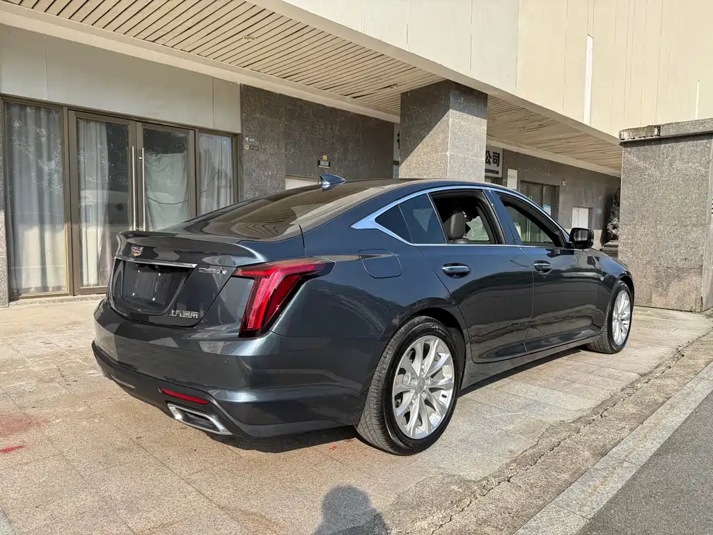 Cadillac CT5 — миниатюра 8