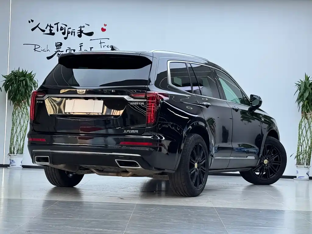 Cadillac XT6 — миниатюра 3
