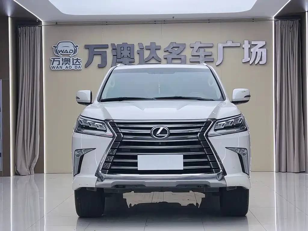 Lexus LX 2017 570 Luxury