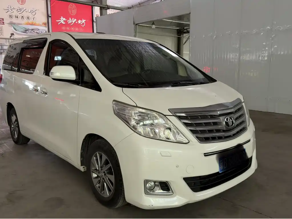 Toyota Alphard 2013 2.4L