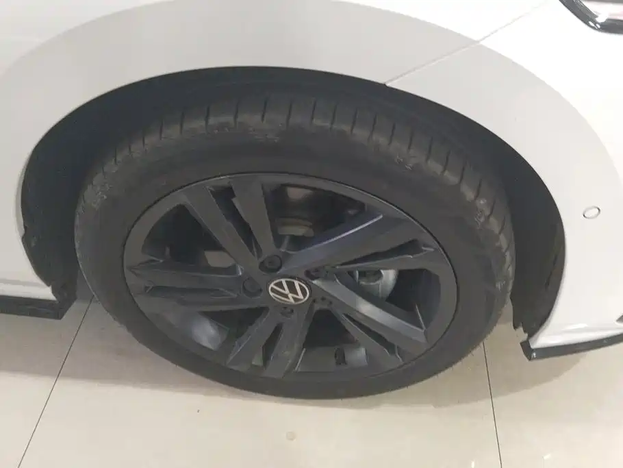 Volkswagen Golf — миниатюра 6