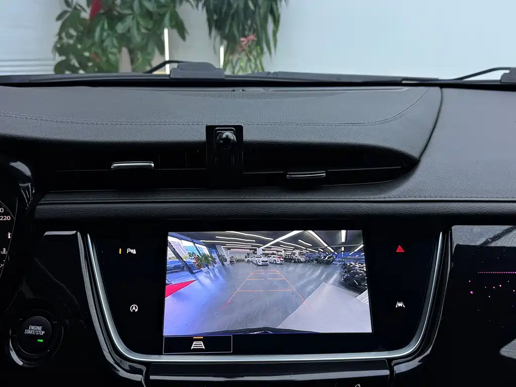 Cadillac XT6 — миниатюра 10