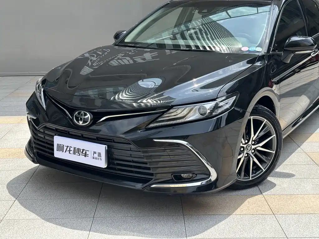 Toyota Camry 2021 2.5G Luxury