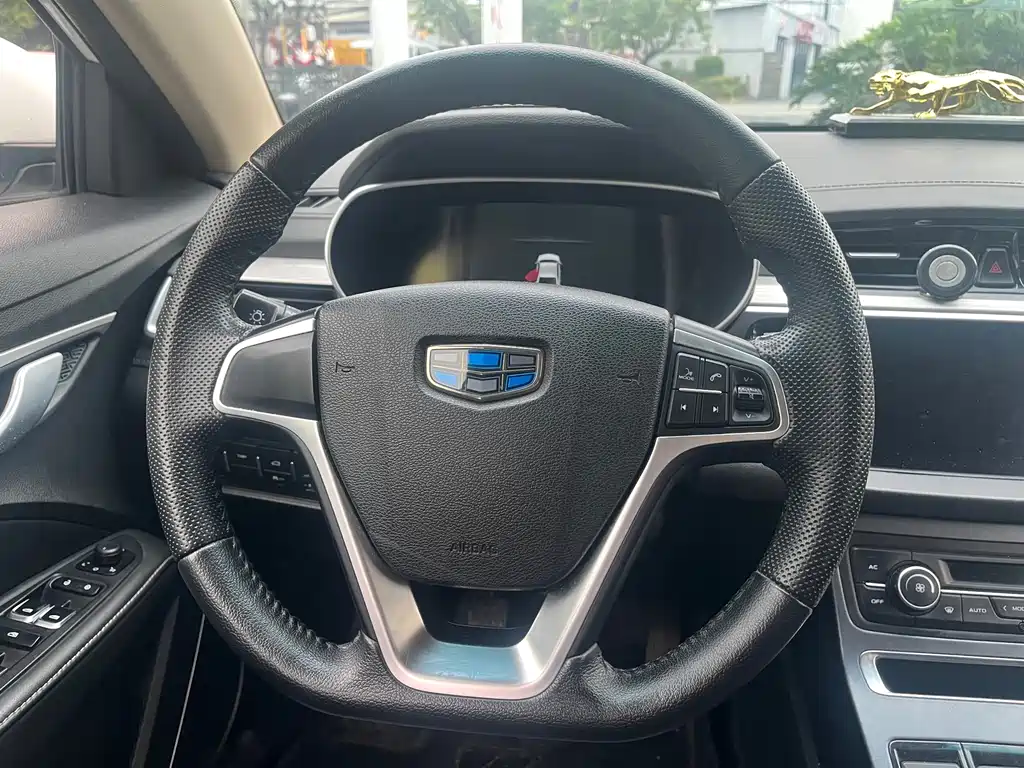 Geely Emgrand — миниатюра 16