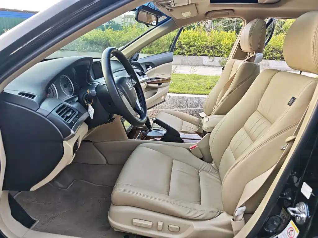 Honda Accord — миниатюра 7