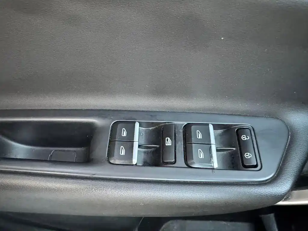 GEELY AUTOMOBILE BOYUE