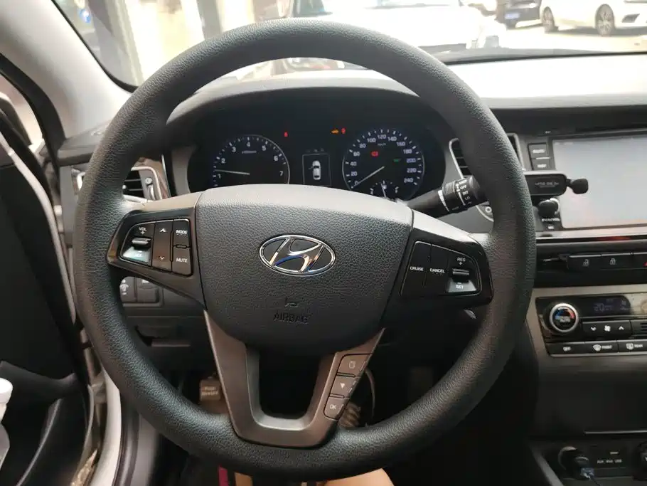 Hyundai Mistra — миниатюра 15