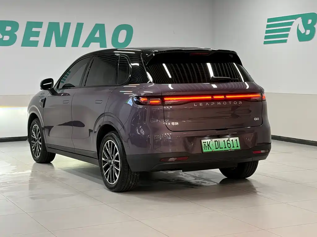 Leapmotor Leapmotor B10 — миниатюра 5