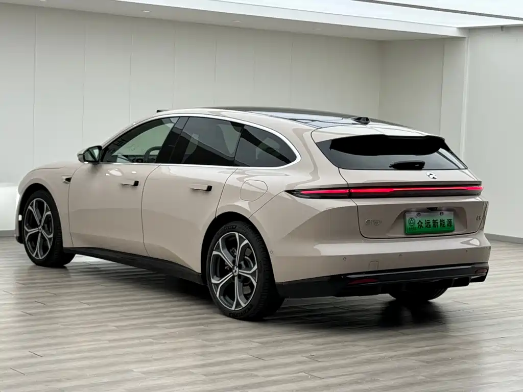 NIO ET5T 2025 75kWh Touring