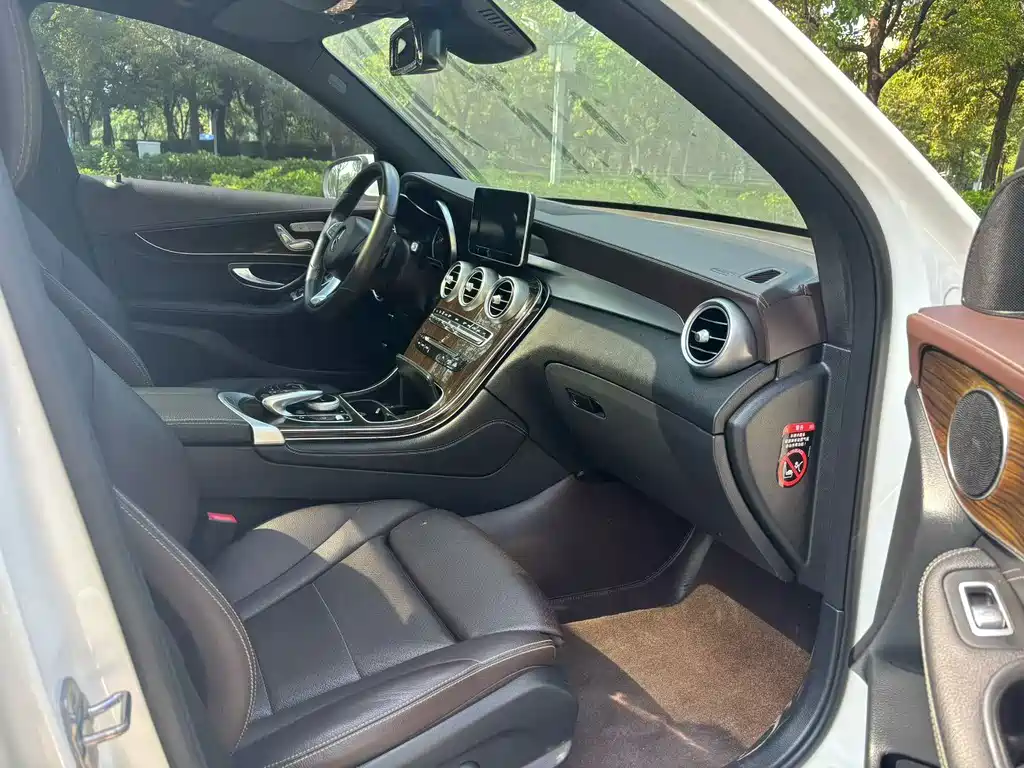 Mercedes-Benz GLC — миниатюра 9