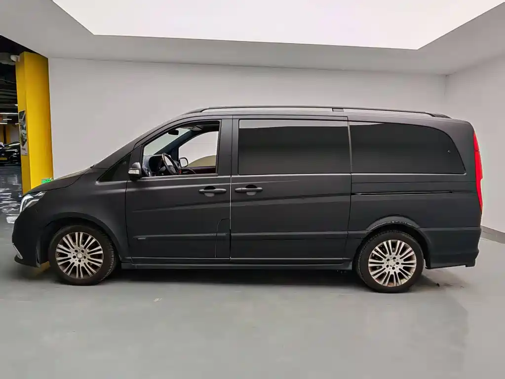 Mercedes-Benz Viano 2010 2.5L Luxury