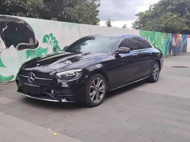 MERCEDES-BENZ E CLASS 2021
