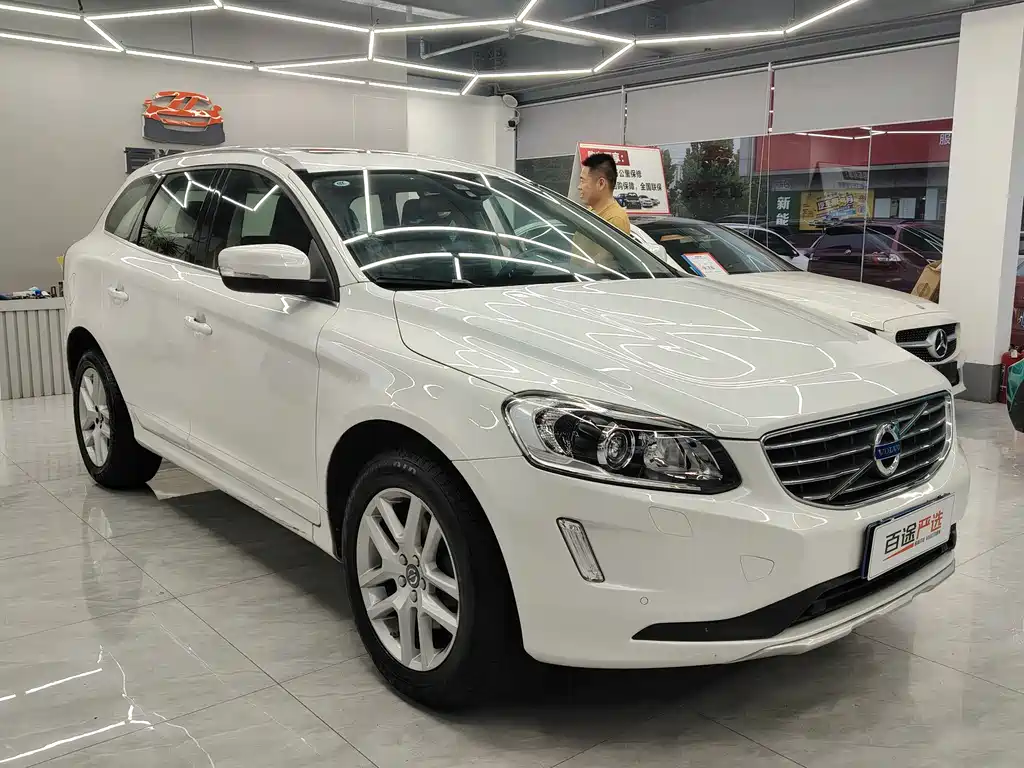 Volvo XC60 2017 T5