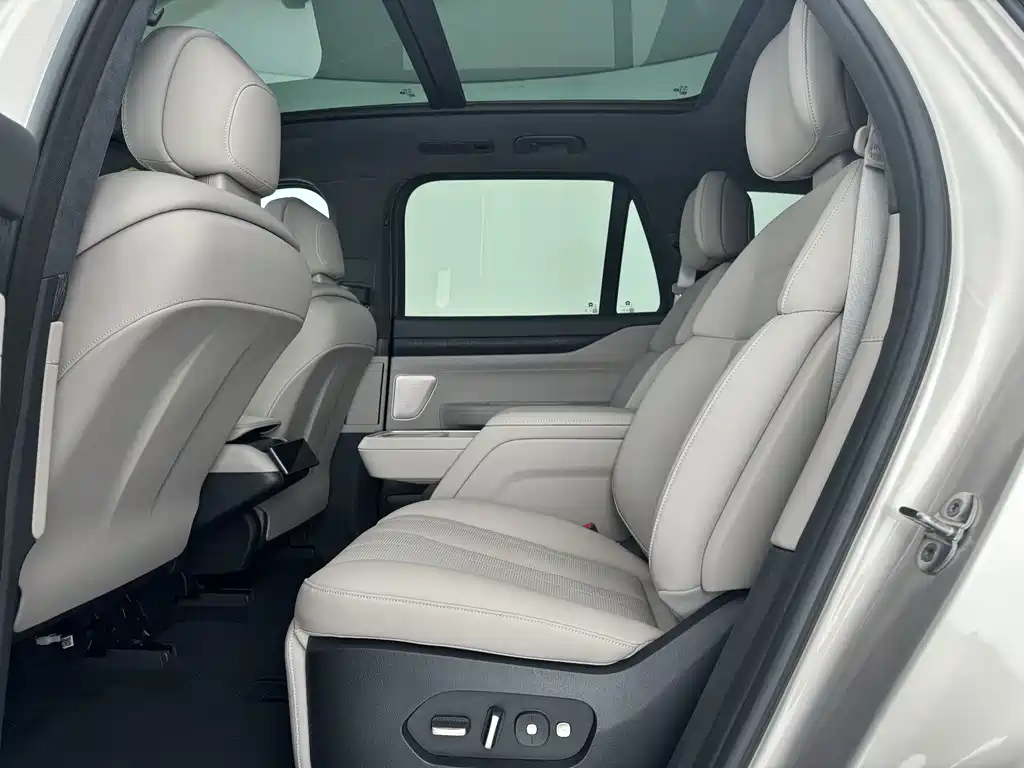 NIO ES8 2023 100kWh