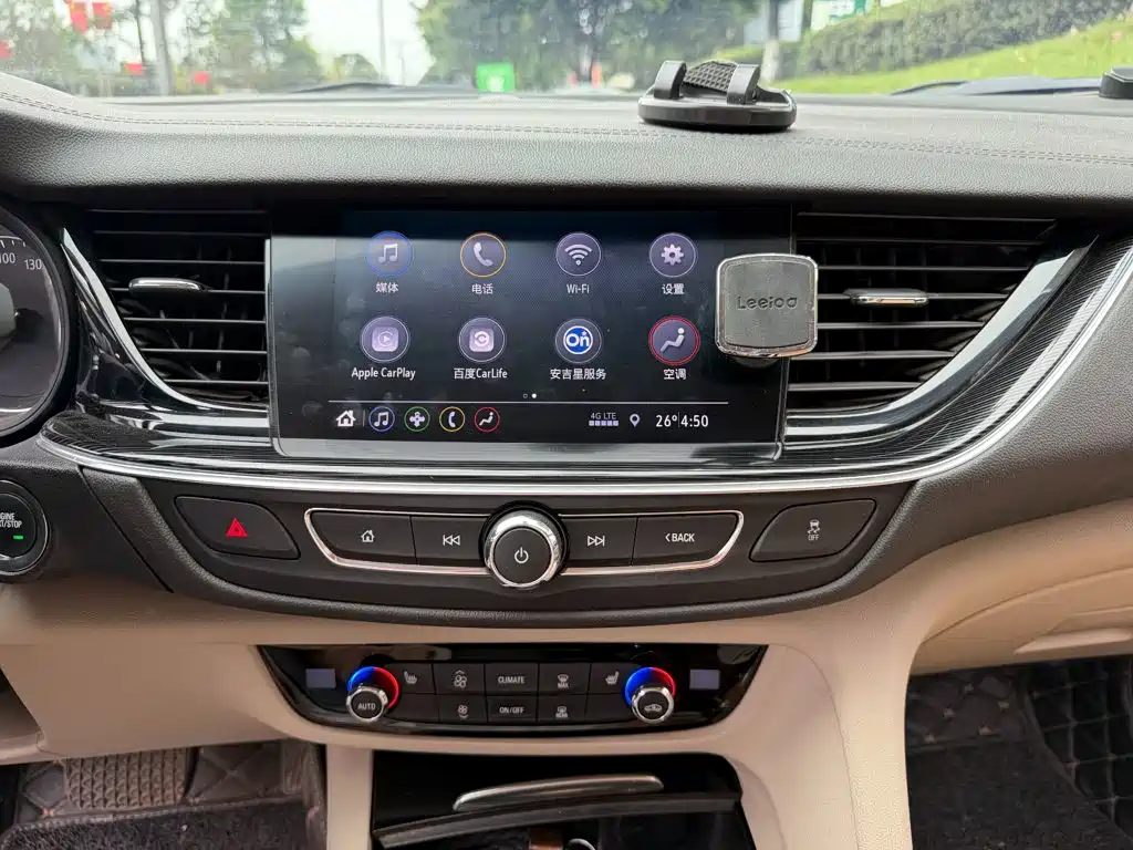 Buick Regal — миниатюра 10
