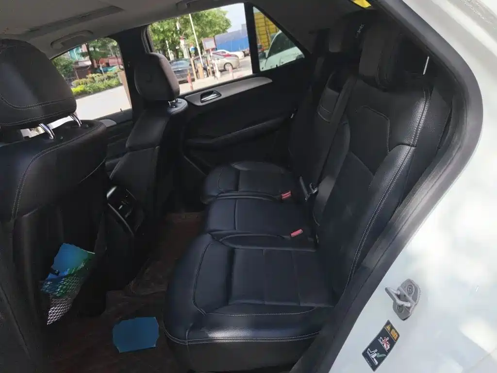 Mercedes-Benz M-Class — миниатюра 15