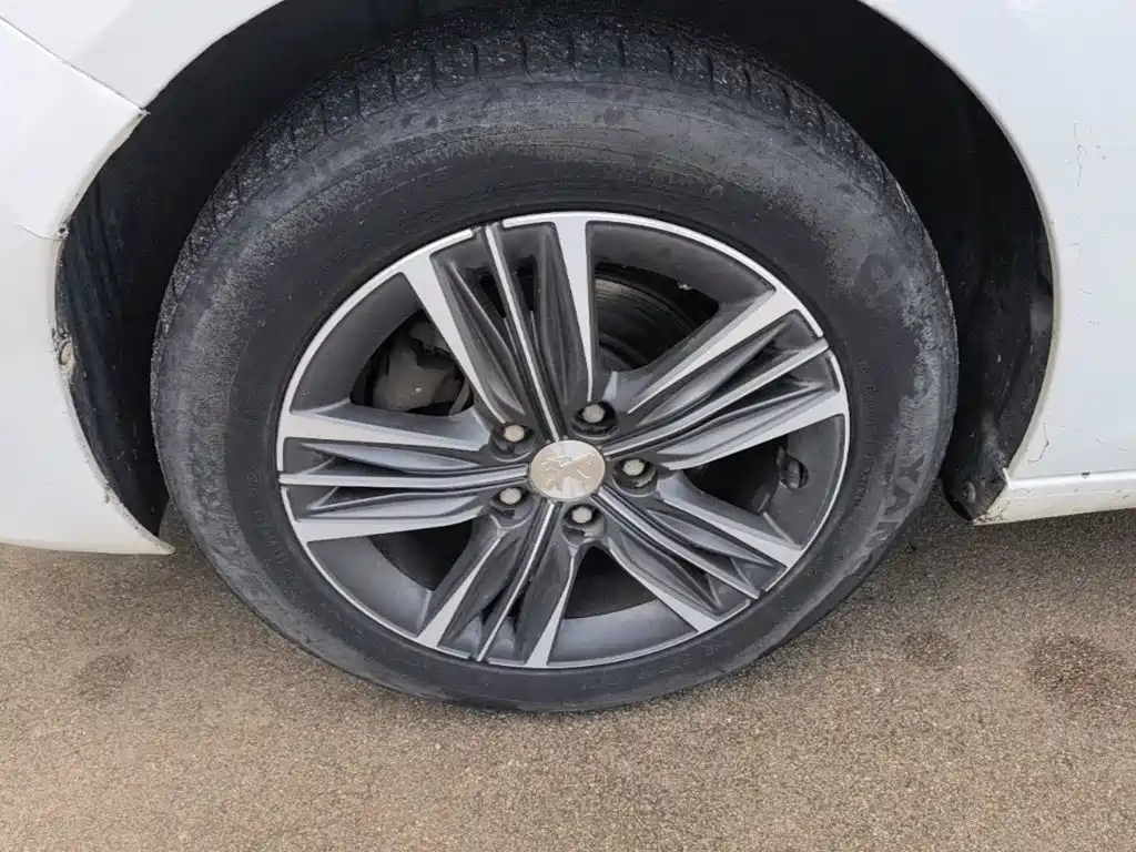 Peugeot 308 — миниатюра 23
