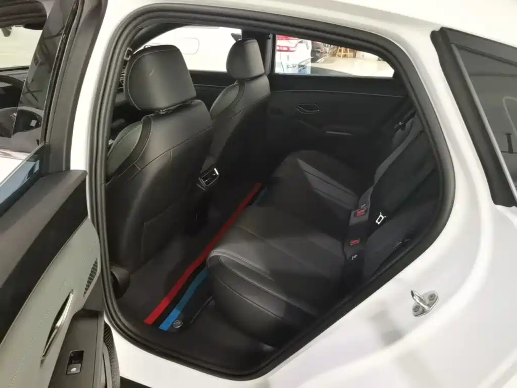 BYD Qin L — миниатюра 17