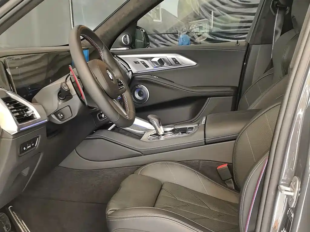 BMW XM — миниатюра 8