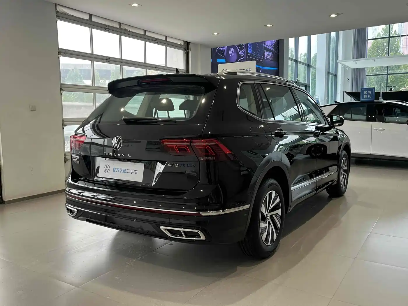 Volkswagen Tiguan L plug-in hybrid id 4546466 из Китая 11