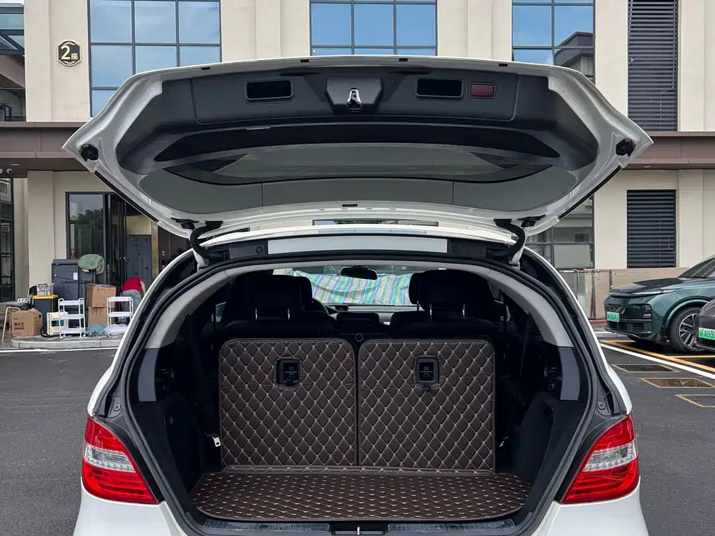 Mercedes-Benz R-Class — миниатюра 7