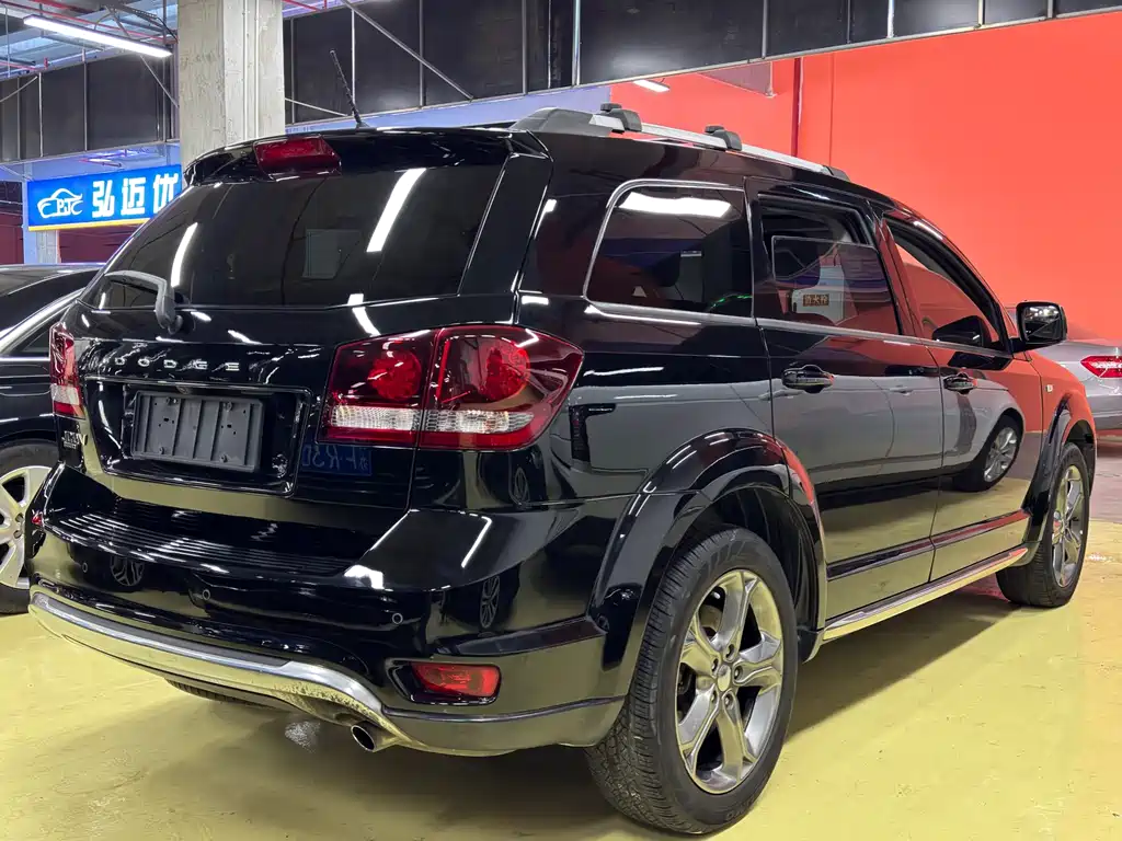 Dodge Journey 2.0TD 4WD Touring Edition, фото 4