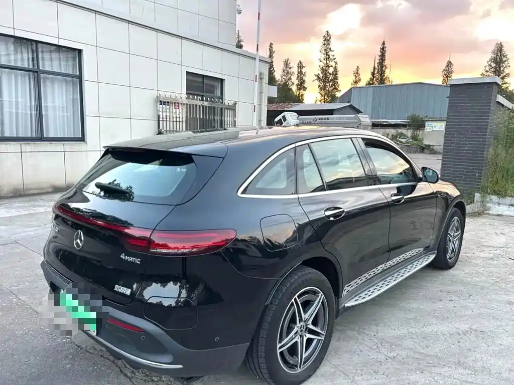Mercedes-Benz EQC — миниатюра 2
