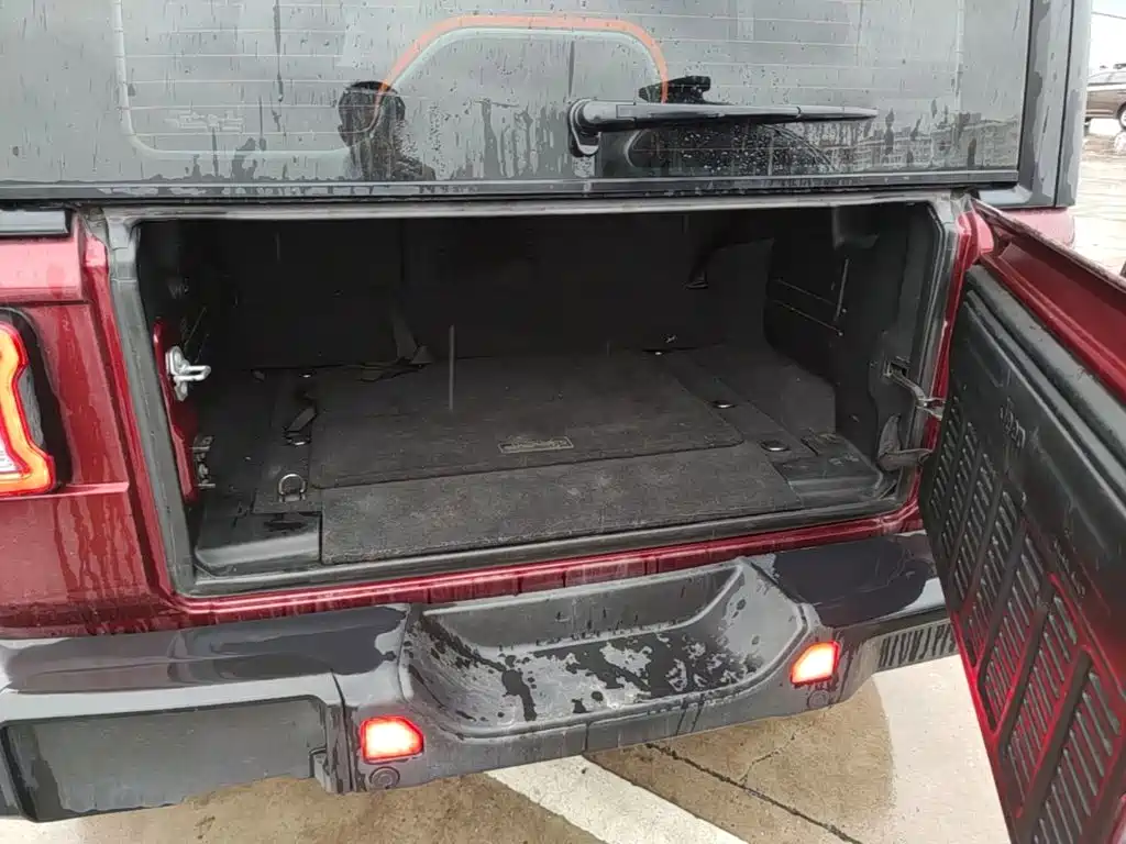 Jeep Wrangler PHEV — миниатюра 19