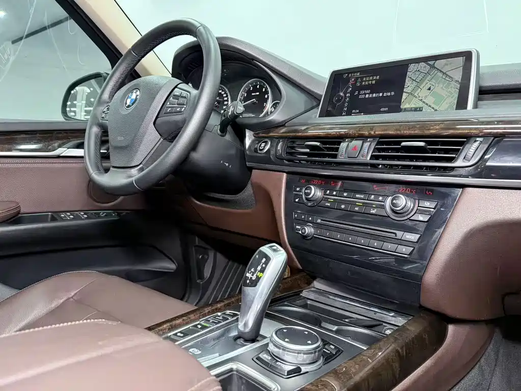 BMW X5 (Import) — миниатюра 12