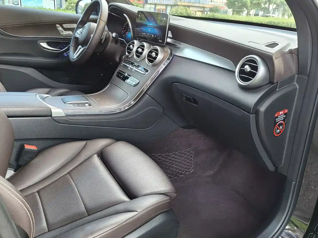 Mercedes-Benz GLC — миниатюра 3