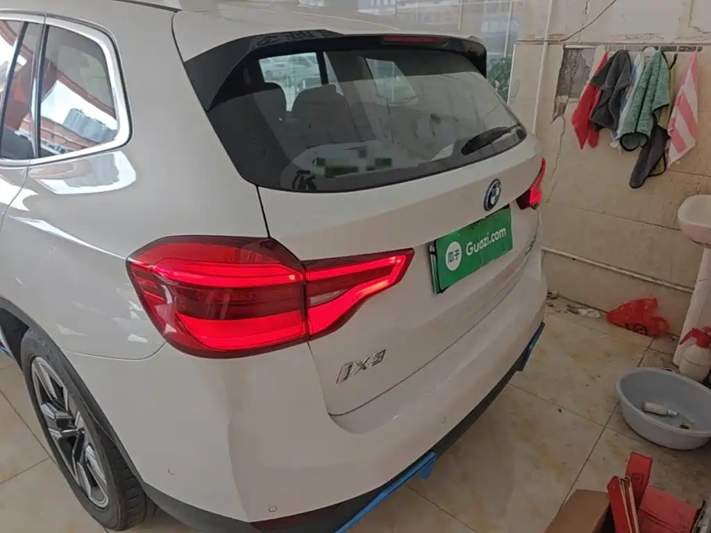 BMW iX3 — миниатюра 6