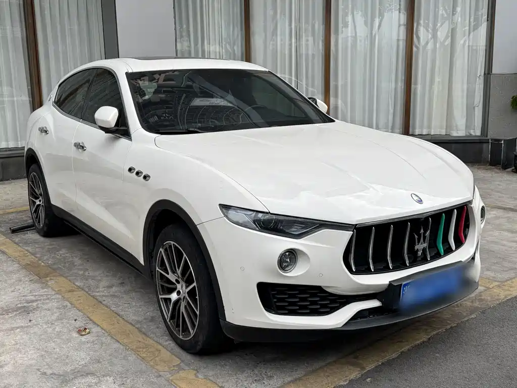 MASERATI LEVANTE