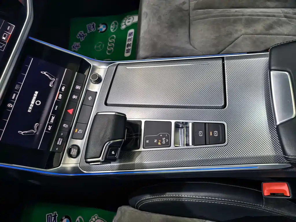 Audi A6L — миниатюра 12
