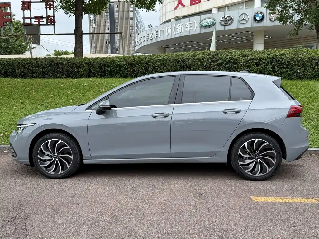Volkswagen Golf — миниатюра 3