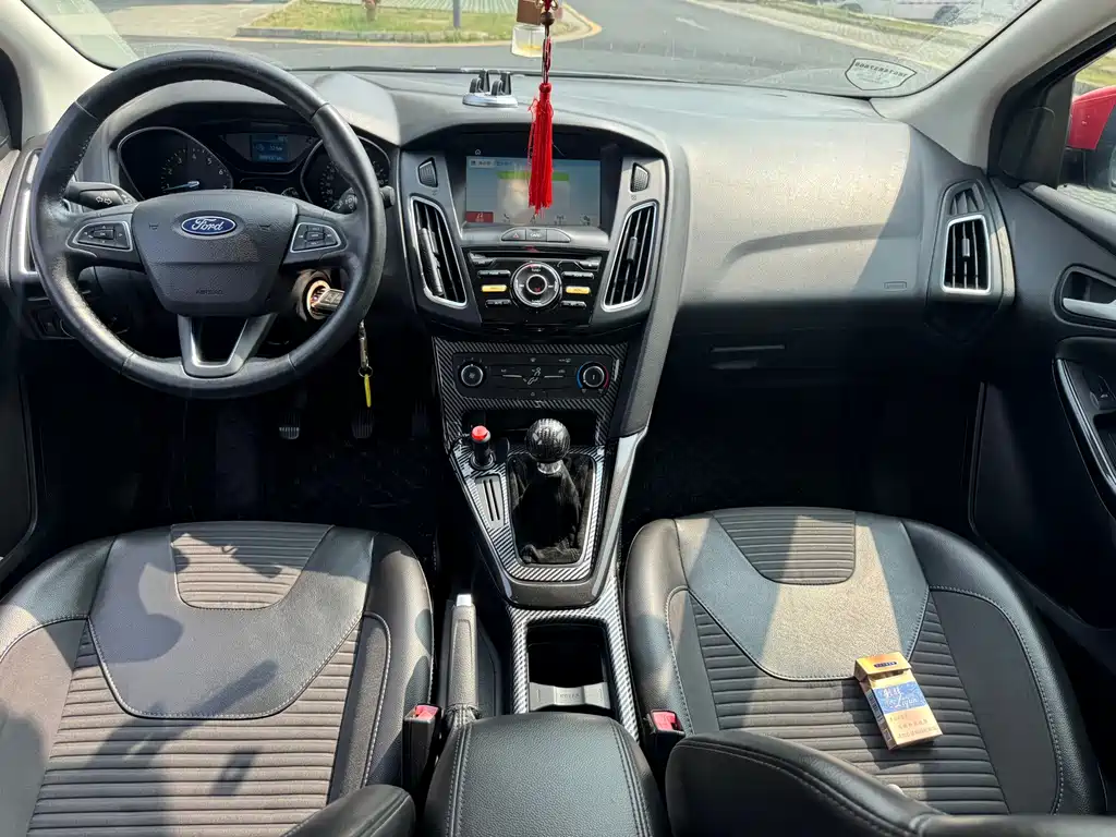 Ford Focus — миниатюра 6