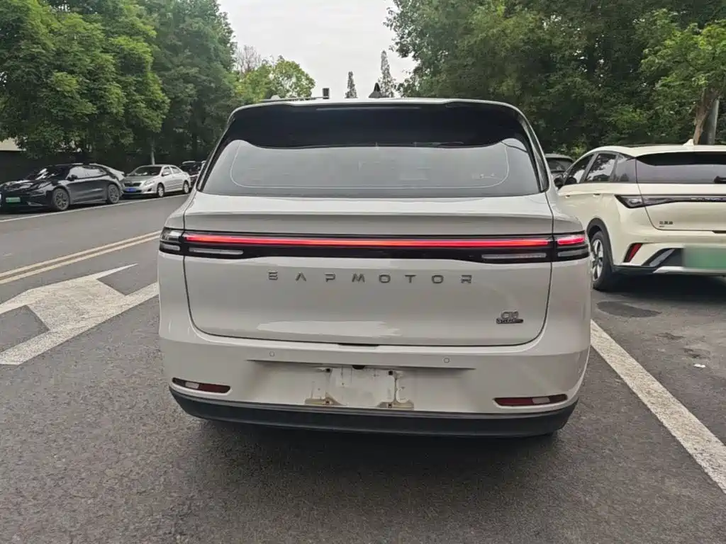 Leapmotor Leapmotor C10 — миниатюра 6