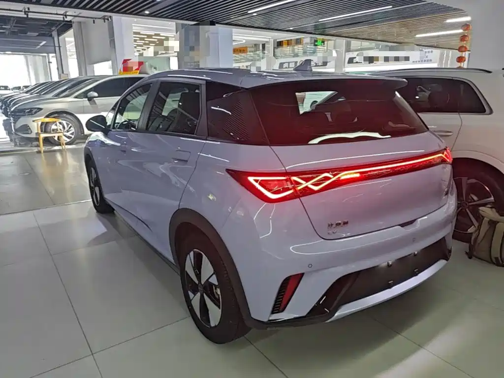 BYD Dolphin — миниатюра 5