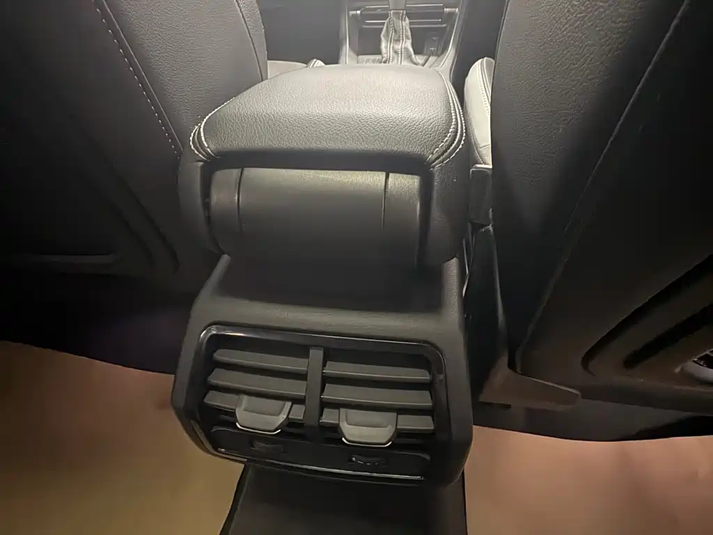 Audi Q3 — миниатюра 12
