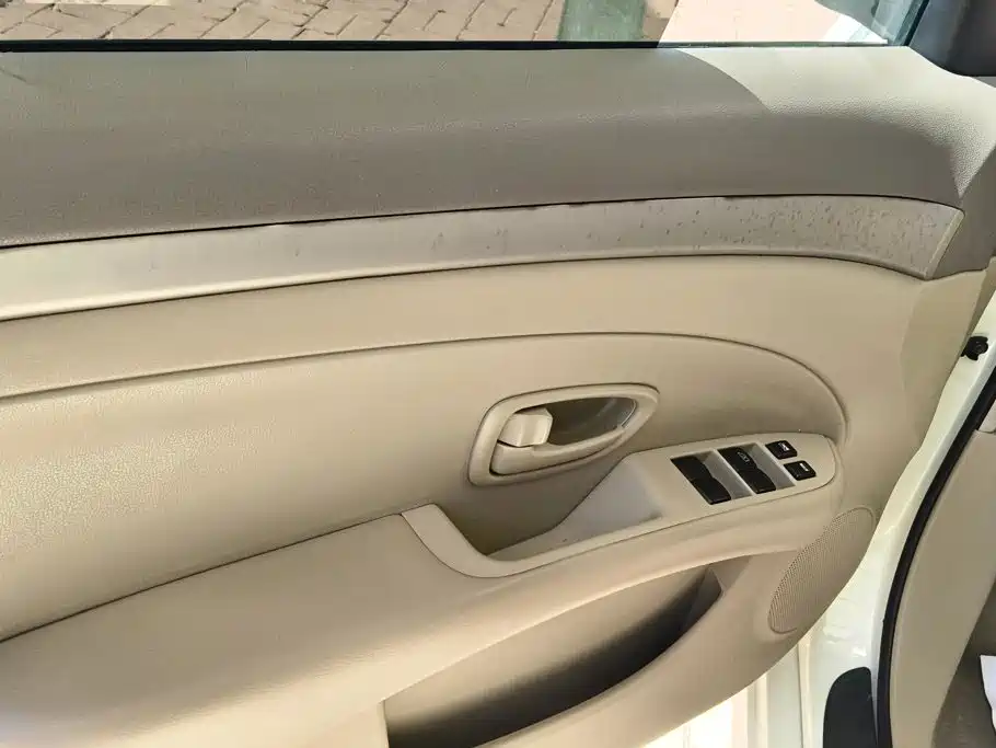 Nissan Sylphy — миниатюра 7
