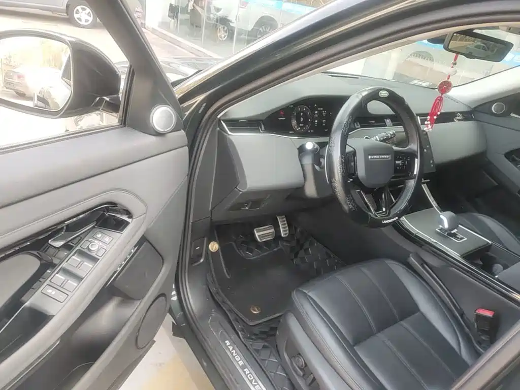 Land Rover Evoque — миниатюра 16