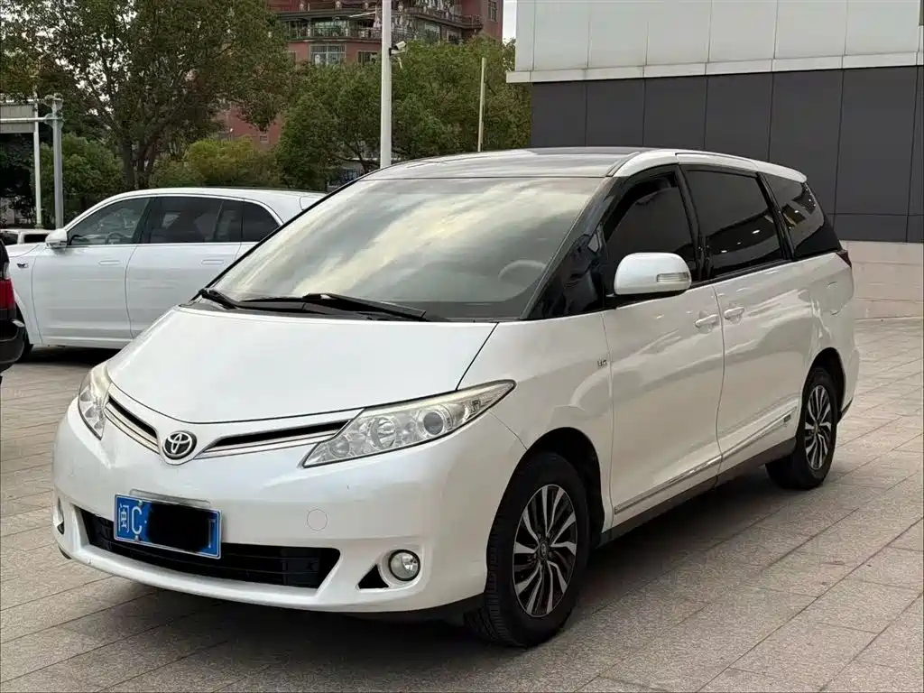 TOYOTA PREVIA