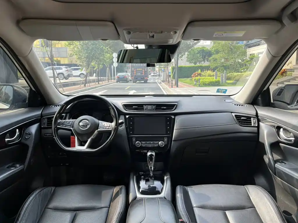Nissan X-Trail — миниатюра 17