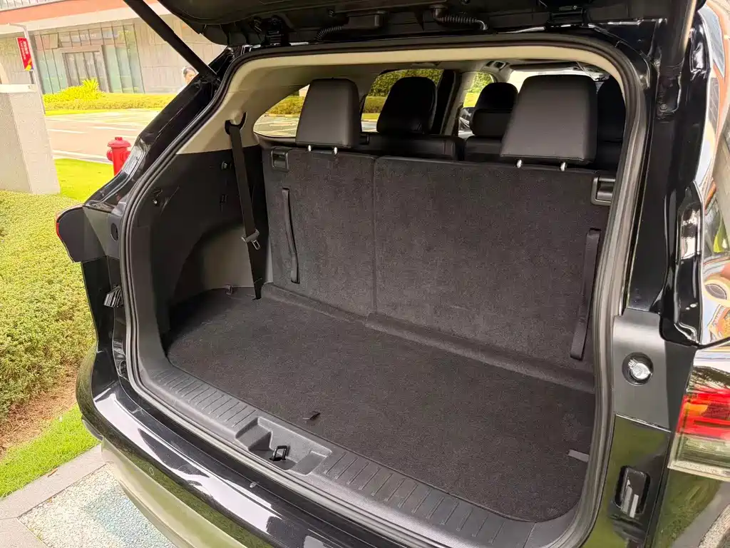 Toyota Highlander — миниатюра 13