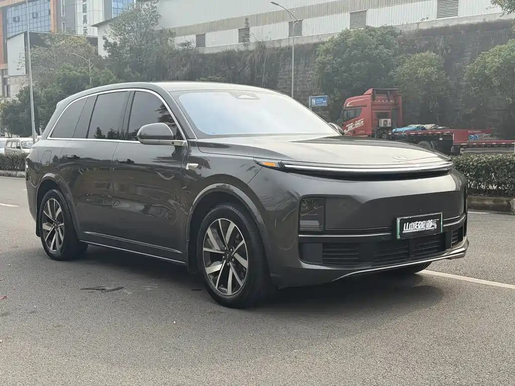 Li Auto IDEAL L8